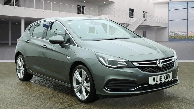 Used Vauxhall Astra SRi 150 HP (110 kW) 2018 Grey Hatchback