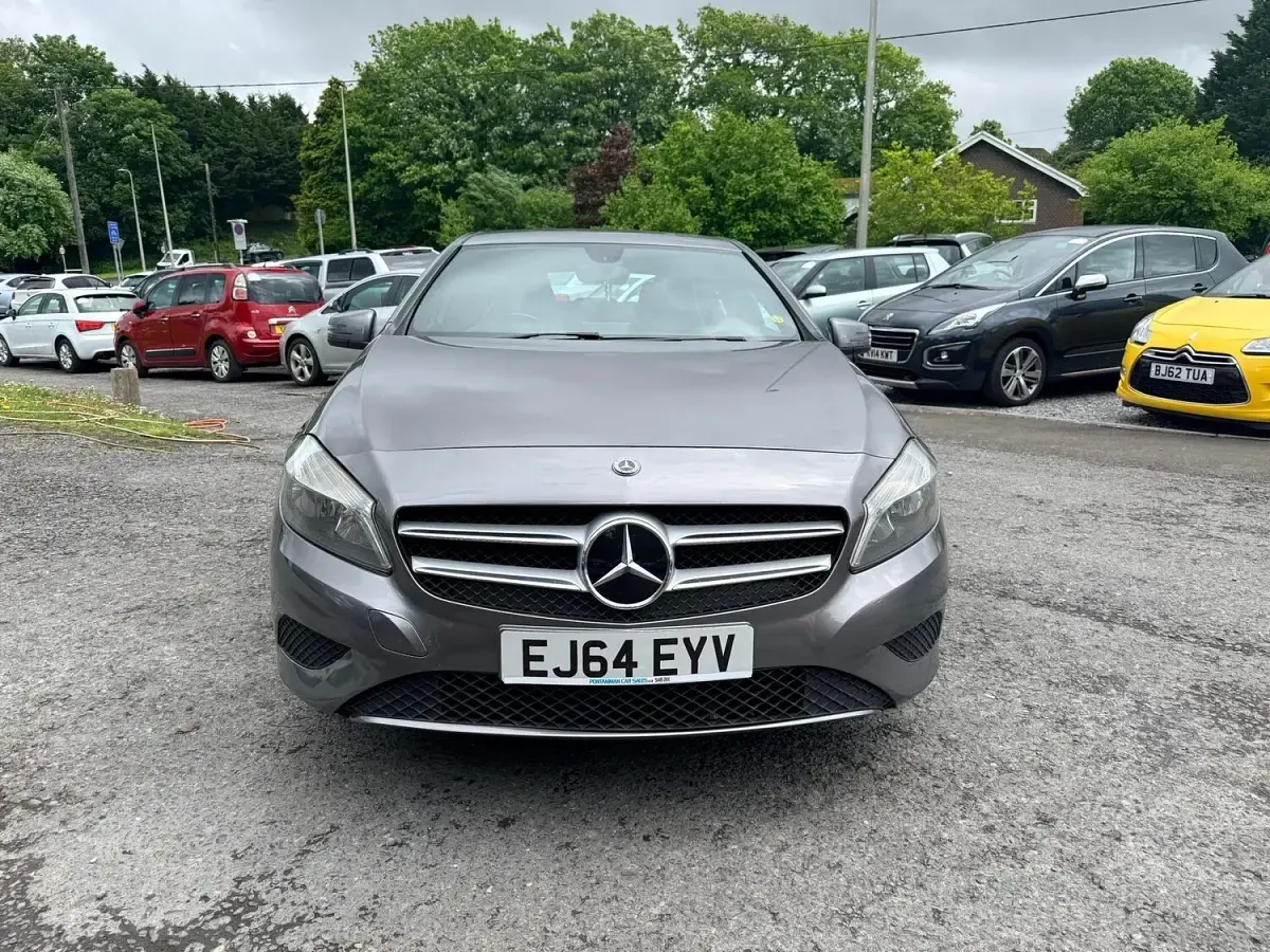 Used Mercedes A180 109 HP (80 kW) 2014 Grey Hatchback