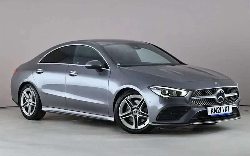 Usado Mercedes CLA200 AMG line 163 HP (119 kW) 2022 Sedan