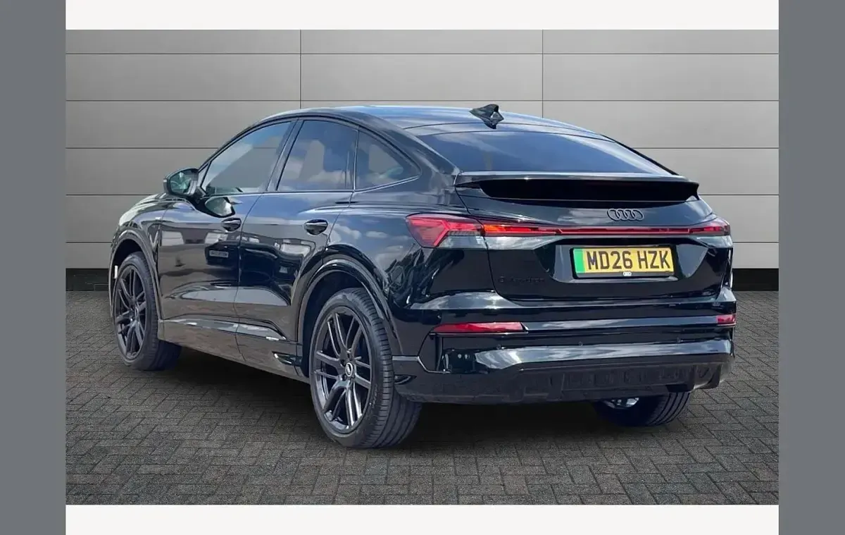 New Audi Q4 e-tron Performance 206 kW (281 HP) 2026 Black SUV