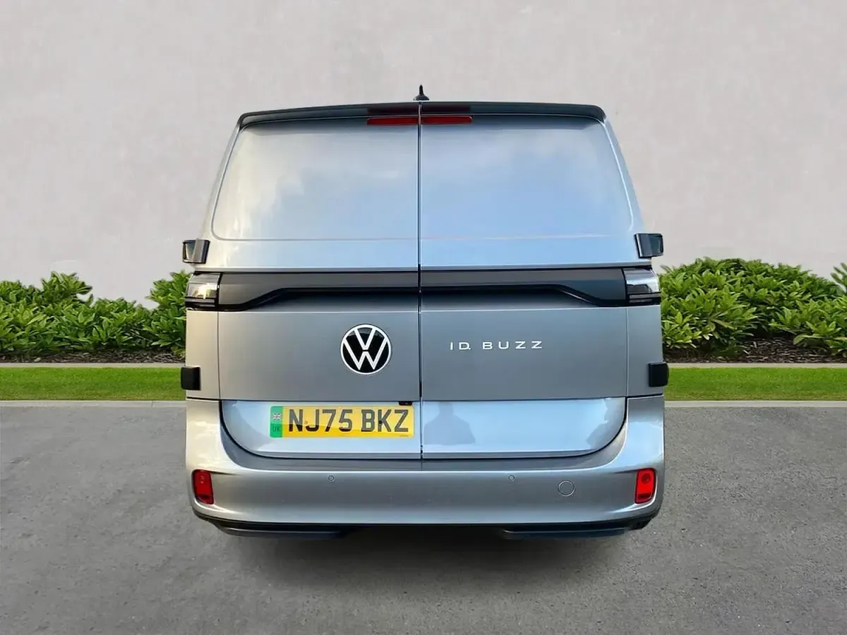 Used VW ID. Buzz 210 kW (286 HP) 2025 Silver MPV