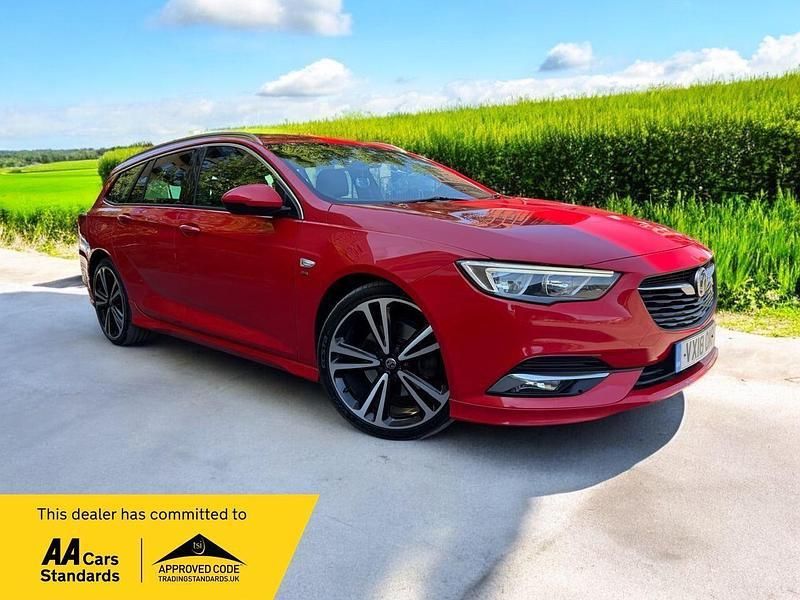 Red Used 2018 Vauxhall Insignia SRi Estate | £6,295 (Fair price) - Image 1/4