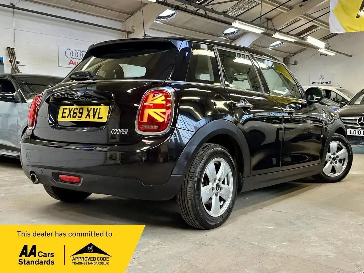 Used Mini Cooper Classic 2019 Black Hatchback