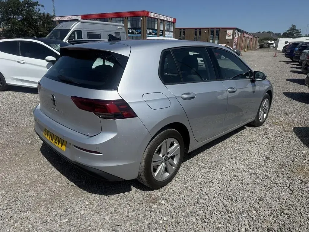 Used VW Golf VII Life 115 HP (84 kW) 2020 Silver Hatchback