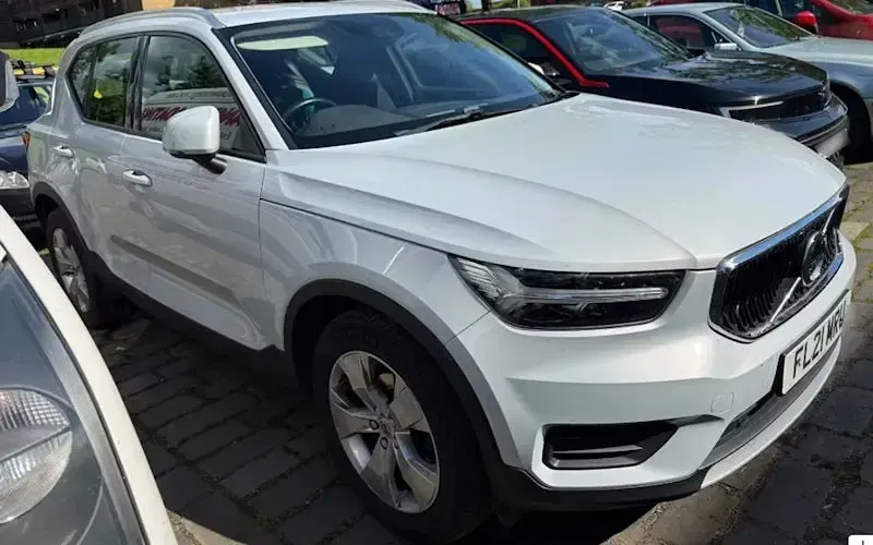 Used Volvo XC40 Momentum 163 HP (119 kW) 2021 SUV