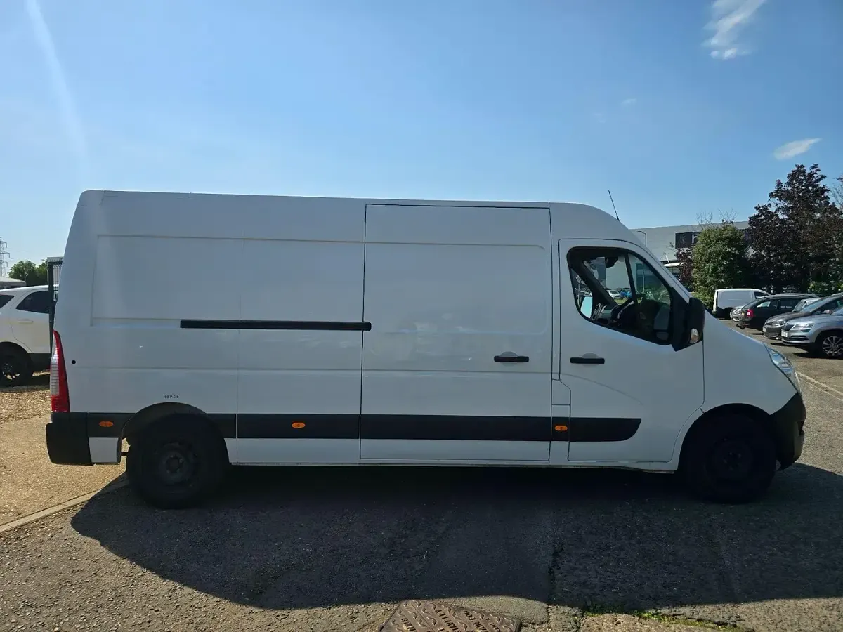 Used Renault Master Business 125 HP (91 kW) 2016 White Van