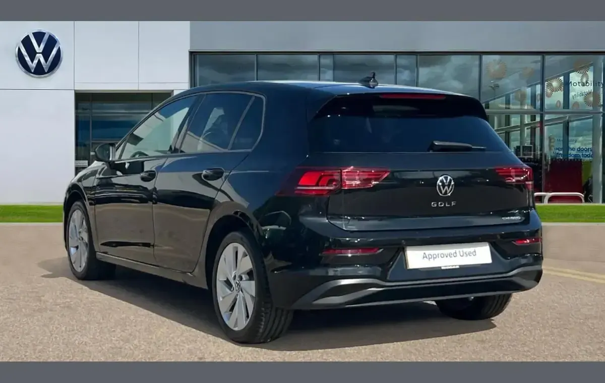 Used VW Golf VIII Match 200 HP (147 kW) 2025 Black Hatchback