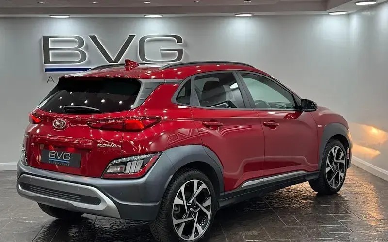 Used Hyundai Kona Premium 120 HP (88 kW) 2021 Red SUV