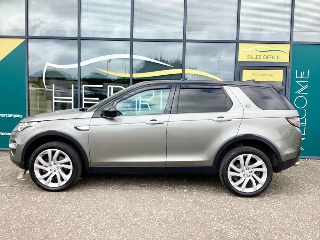 Used Land Rover Discovery Sport HSE Luxury 180 HP (132 kW) 2018 Silver SUV