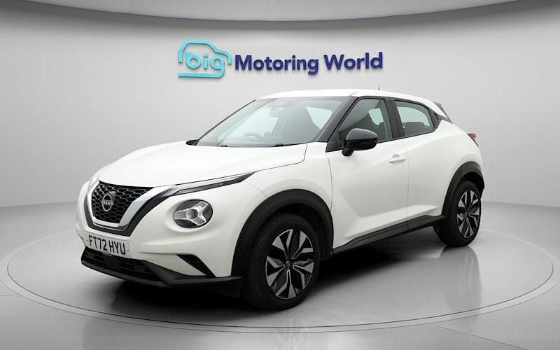 Used Nissan Juke Acenta 114 HP (83 kW) 2023 White SUV