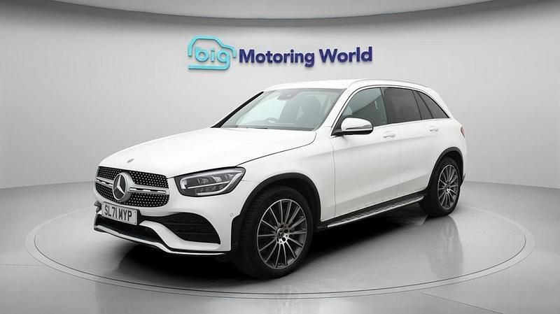 Used Mercedes GLC220 AMG line 194 HP (142 kW) 2022 White SUV