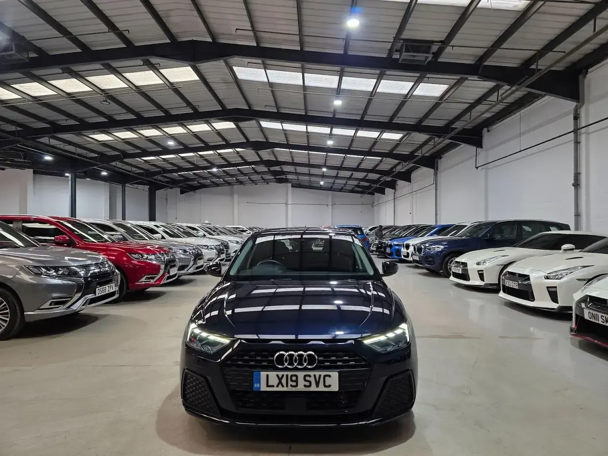 Used Audi A1 Sportback Design 116 HP (85 kW) 2019 Blue Hatchback