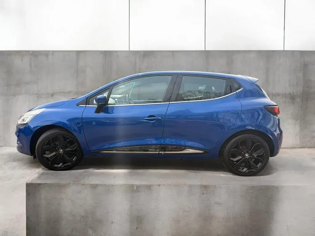 Used Renault Clio IV Dynamique 120 HP (88 kW) 2016 Blue Hatchback