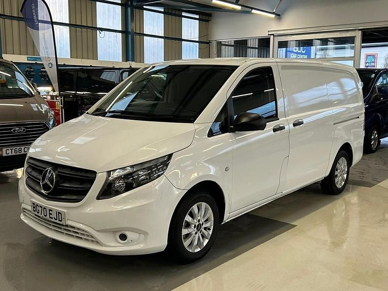 Used Mercedes Vito Progressive 134 HP (98 kW) 2020 White Van