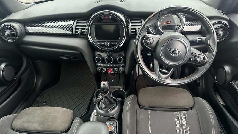 Used Mini Cooper S Sport 192 HP (141 kW) 2021 Orange Hatchback