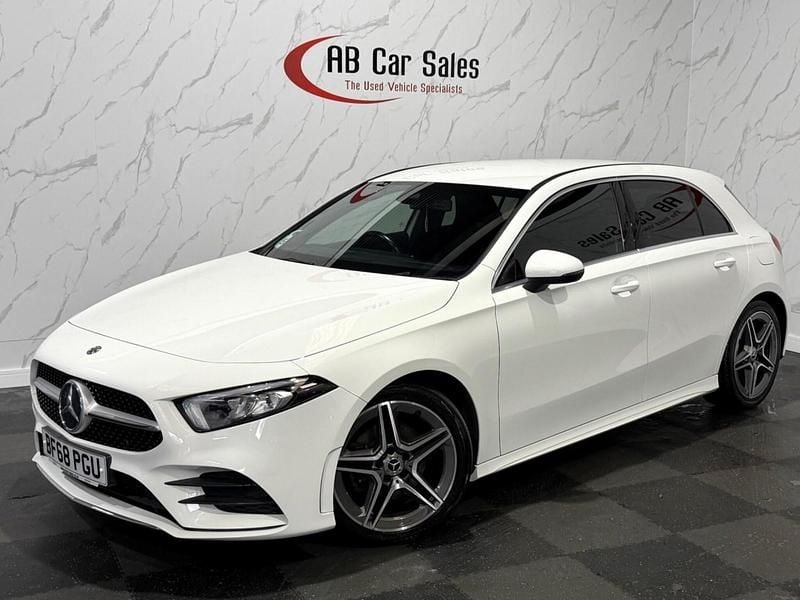 Used Mercedes A180 AMG line 116 HP (85 kW) 2018 White Hatchback