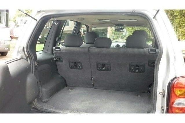 Image 3/4