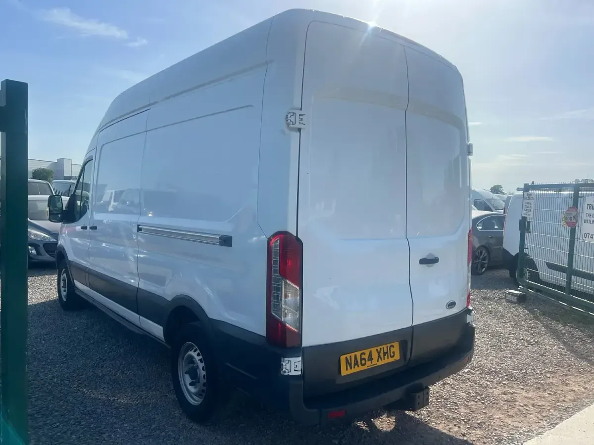 Used Ford Transit 125 HP (91 kW) 2014 White Van
