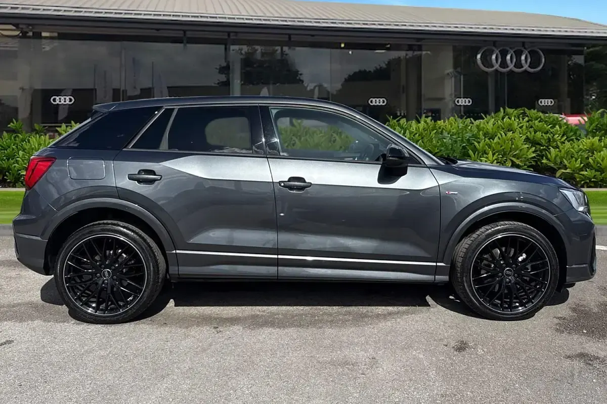 Used Audi Q2 Black Edition 150 HP (110 kW) 2025 Grey SUV