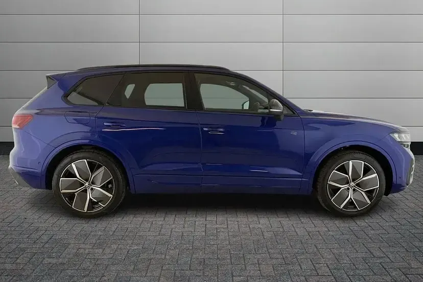 New VW Touareg Edition 286 HP (210 kW) 2026 Blue SUV