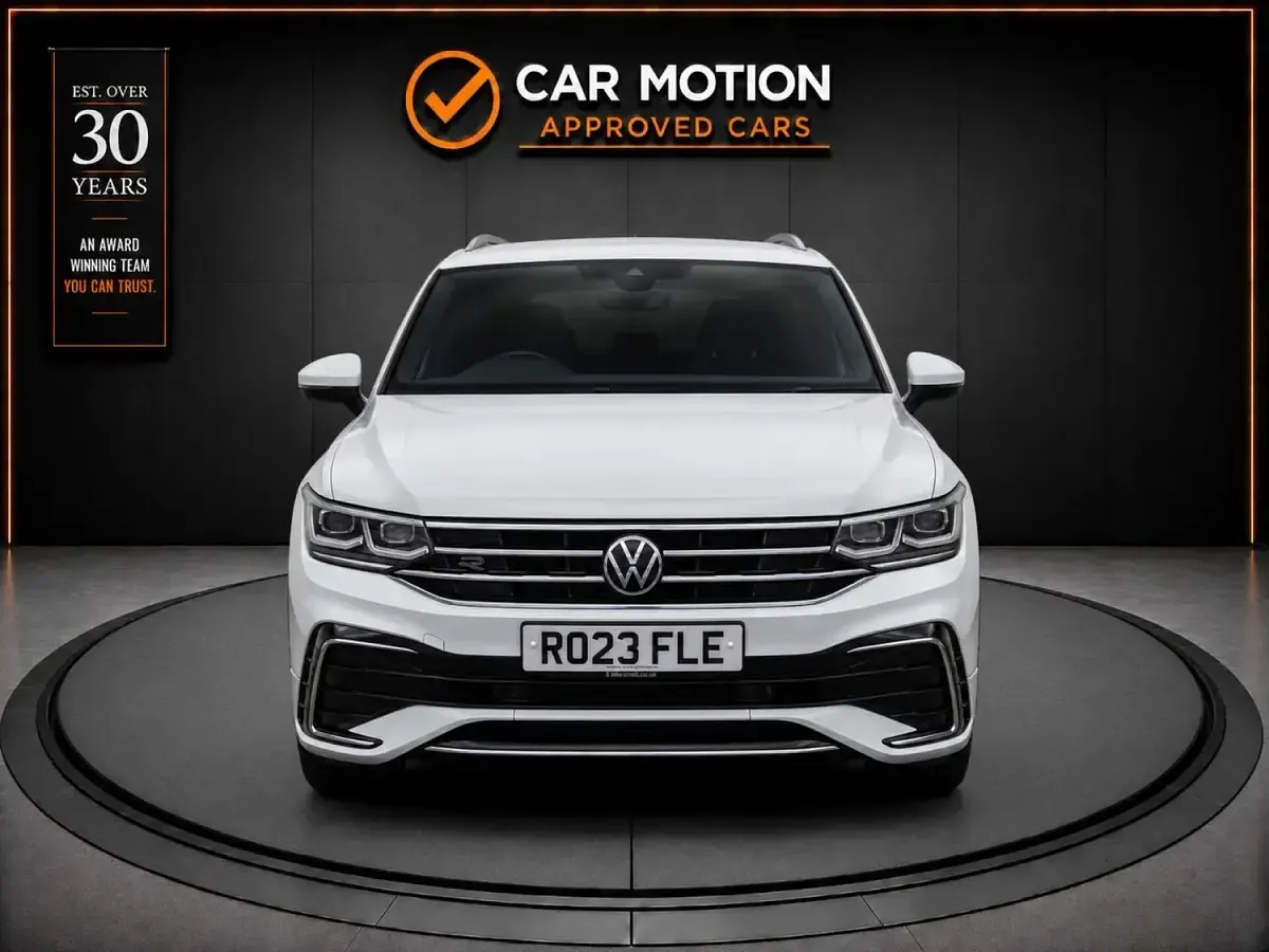 Used VW Tiguan R-line 245 HP (180 kW) 2023 White SUV
