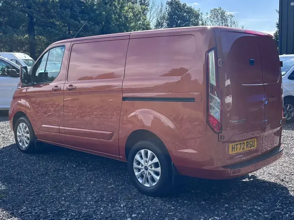 Used Ford Transit Custom Limited 130 HP (95 kW) 2023 Orange Van