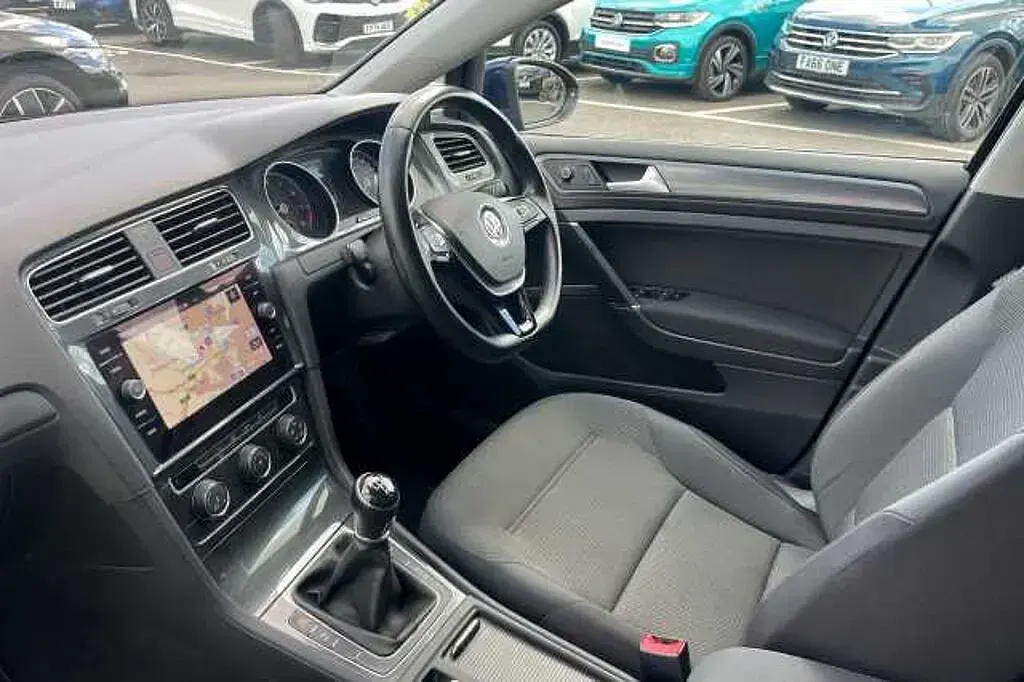Used VW Golf VIII 130 HP (95 kW) 2020