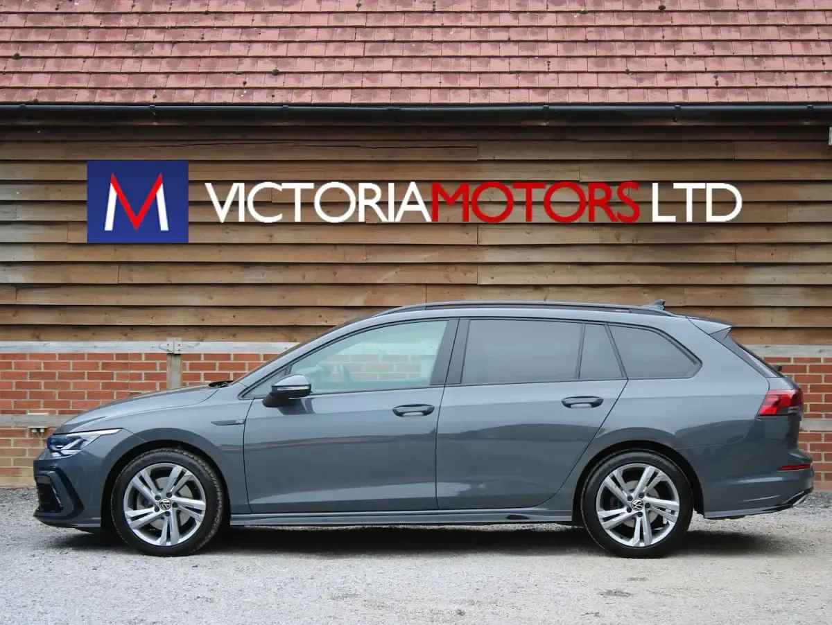 Used VW Golf VIII R-line 147 HP (108 kW) 2022 Grey Estate