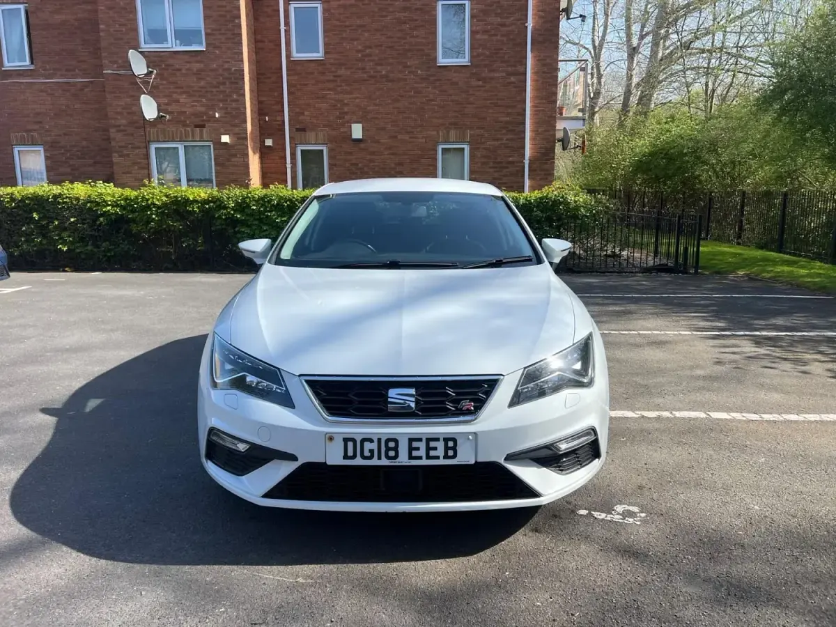 Second-hand Seat Leon FR 184 CP (135 kW) 2018 Alb Hatchback