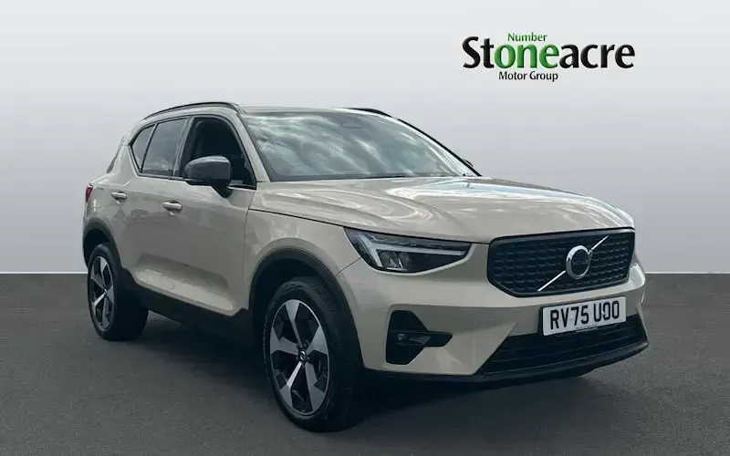 Used Volvo XC40 Plus 197 HP (144 kW) 2027 SUV