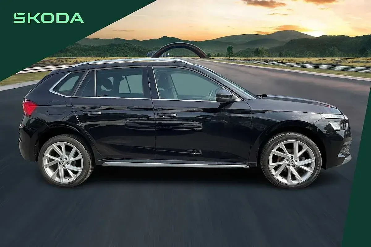 Used Skoda 110 R SE L Executive 81 HP (59 kW) 2023 Black magic pearl effect Estate