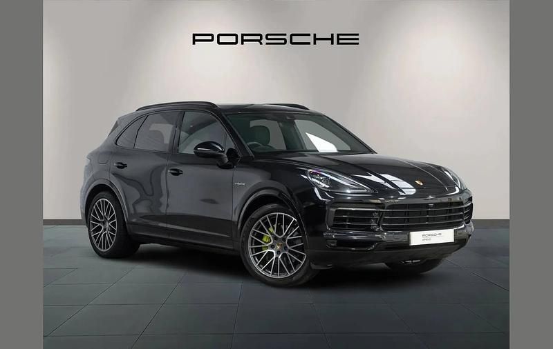 Used Porsche Cayenne 462 HP (339 kW) 2020 Black SUV