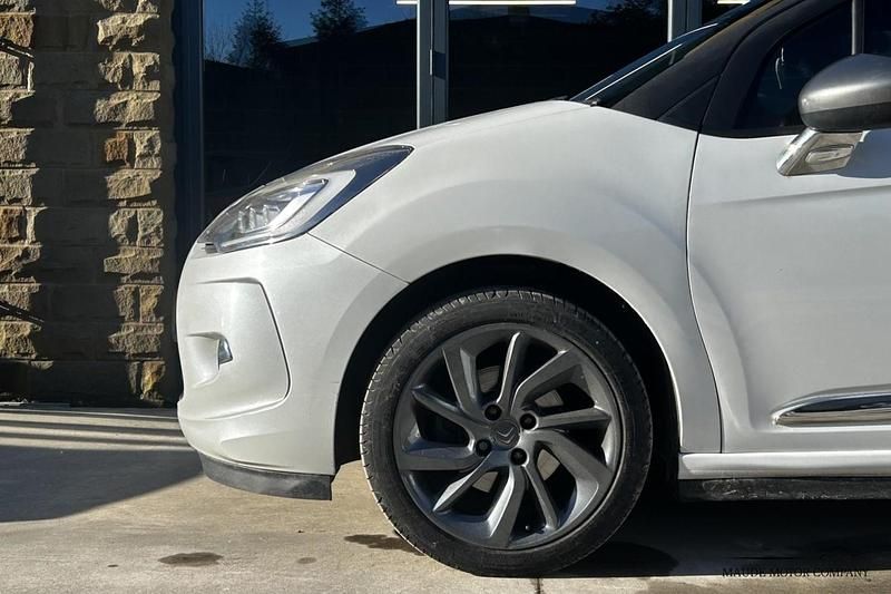 Begagnad Citroën DS3 155 HK (114 kW) 2014 Vit Halvkombi