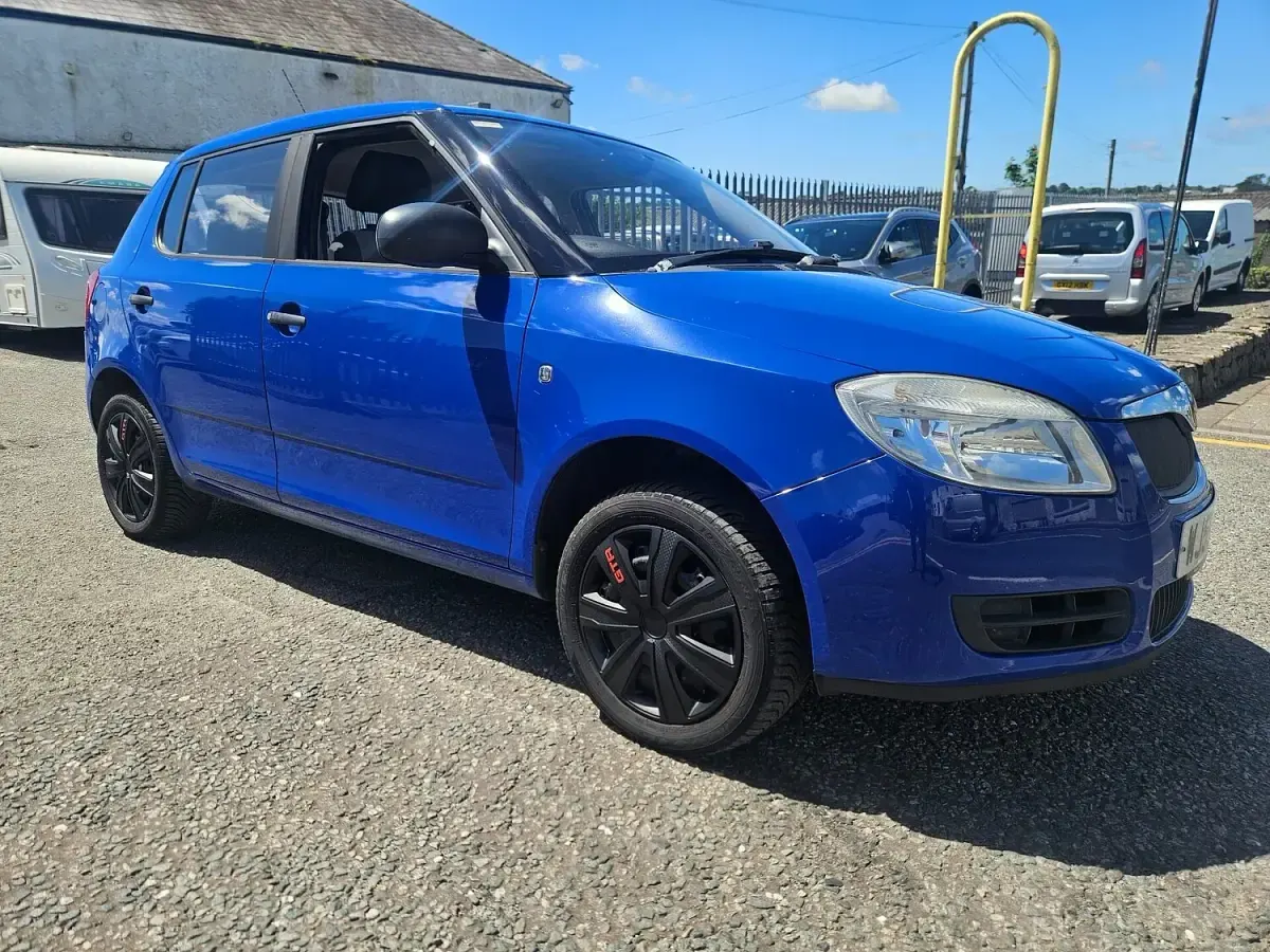 Used Skoda Fabia 2009 Blue Hatchback
