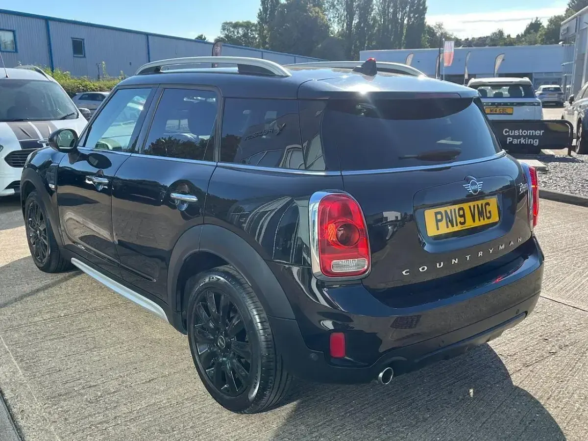 Used Mini Cooper Countryman 134 HP (98 kW) 2019 Black SUV