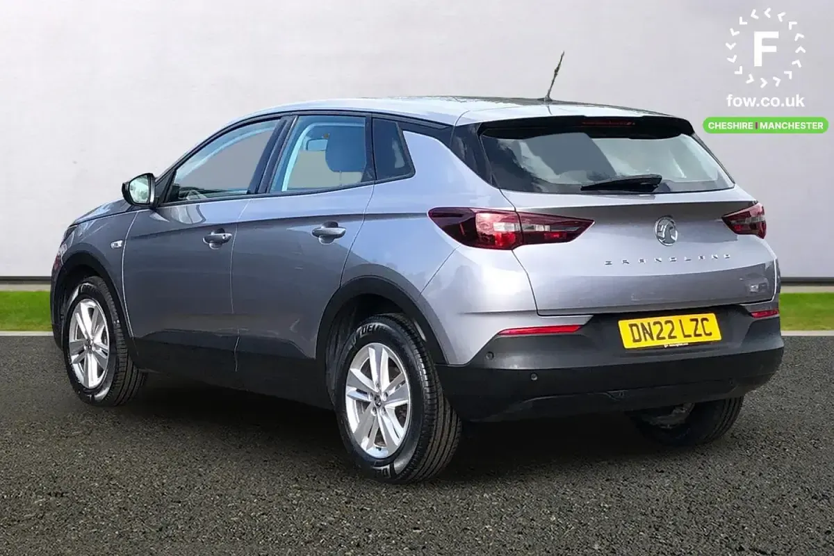 Usado Vauxhall Grandland X Design Edition 2022 Cinzento SUV