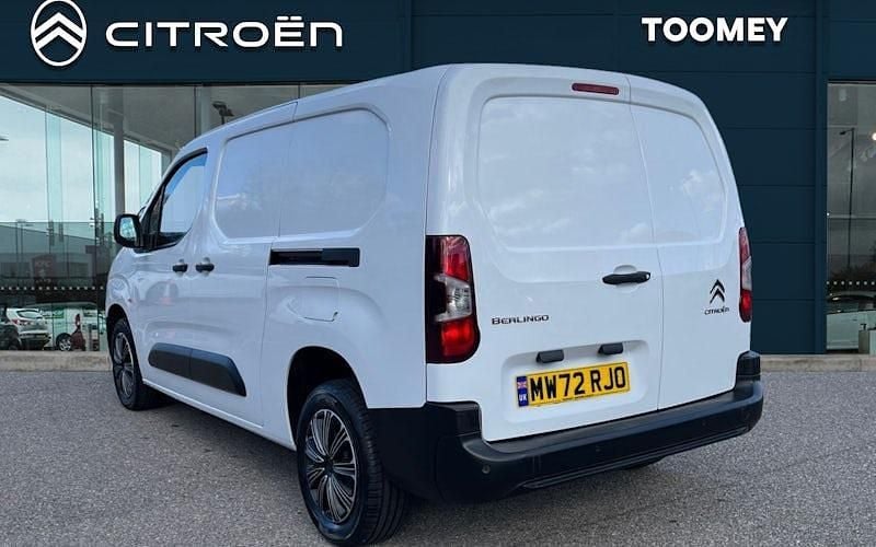 Used Citroën Berlingo 102 HP (75 kW) 2022 White MPV