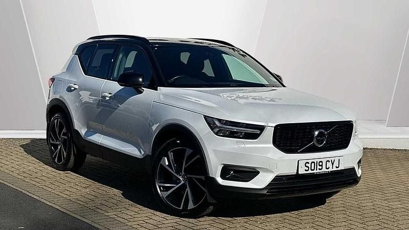 Used Volvo XC40 R-Design 190 HP (139 kW) 2019 White SUV