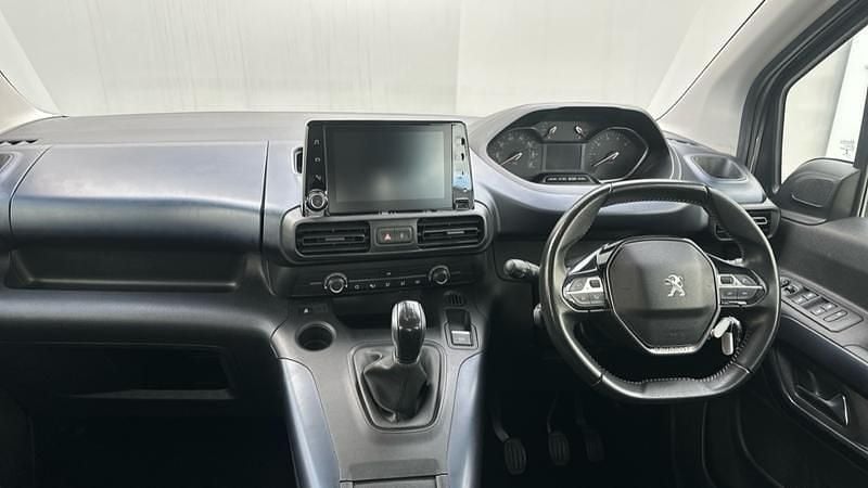 Used Peugeot Rifter Allure 100 HP (73 kW) 2019 Grey MPV