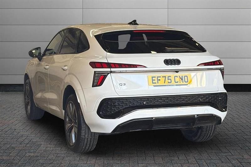 New Audi Q3 Design 150 HP (110 kW) 2025 Glacier white SUV