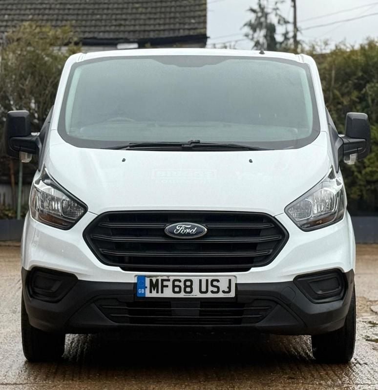 Used Ford Transit Custom 130 HP (95 kW) 2018 White Van