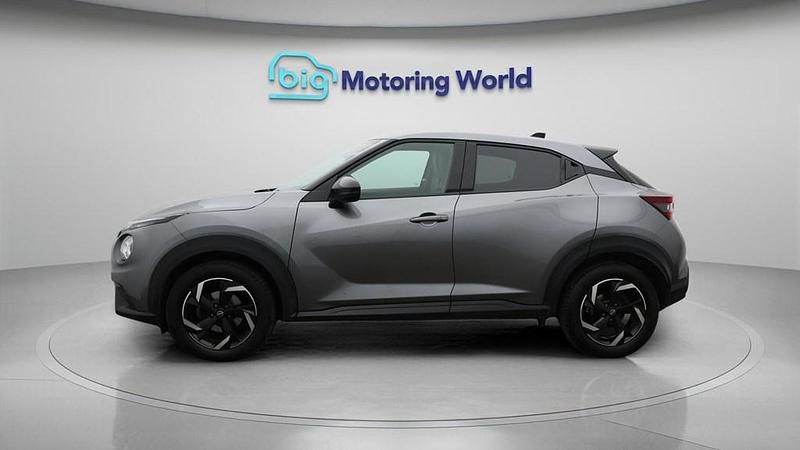 Used Nissan Juke N-Connecta 114 HP (83 kW) 2023 Grey SUV