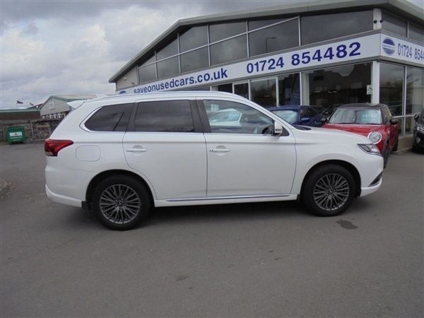 Used 2020 Mitsubishi Outlander SUV | £12,494 (Fair price) - Image 1/4