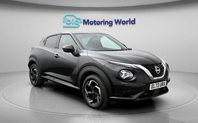 Used Nissan Juke N-Connecta 114 HP (83 kW) 2023 Black SUV