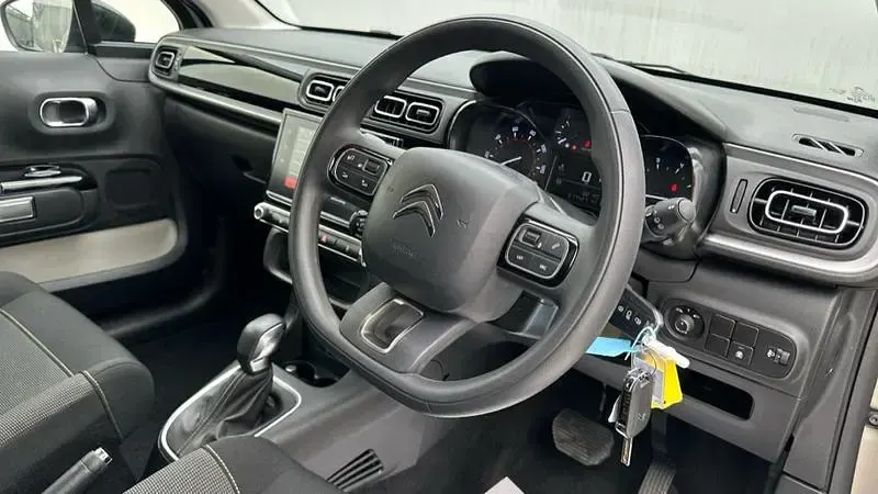 Used Citroën C3 PureTech 110 HP (80 kW) 2024 Grey Hatchback