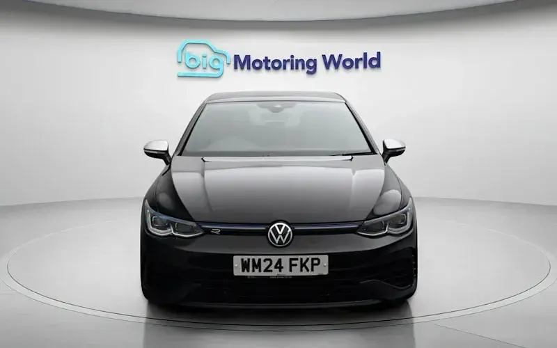 Used VW Golf VIII R 320 HP (235 kW) 2024 Black Hatchback