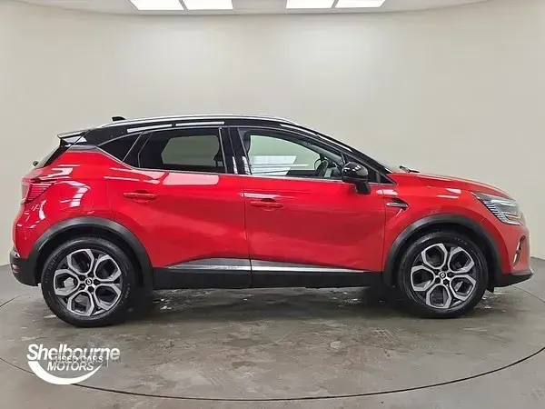 Second-hand Renault Captur Techno 143 CP (105 kW) 2023 Roșu SUV
