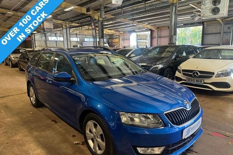 Blue Used 2017 Skoda Octavia SE L Estate | £8,990 (Fair price) - Image 1/1