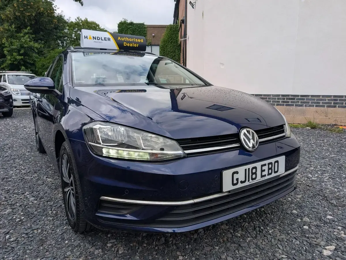 Used VW Golf VII SE 2018 Blue Estate