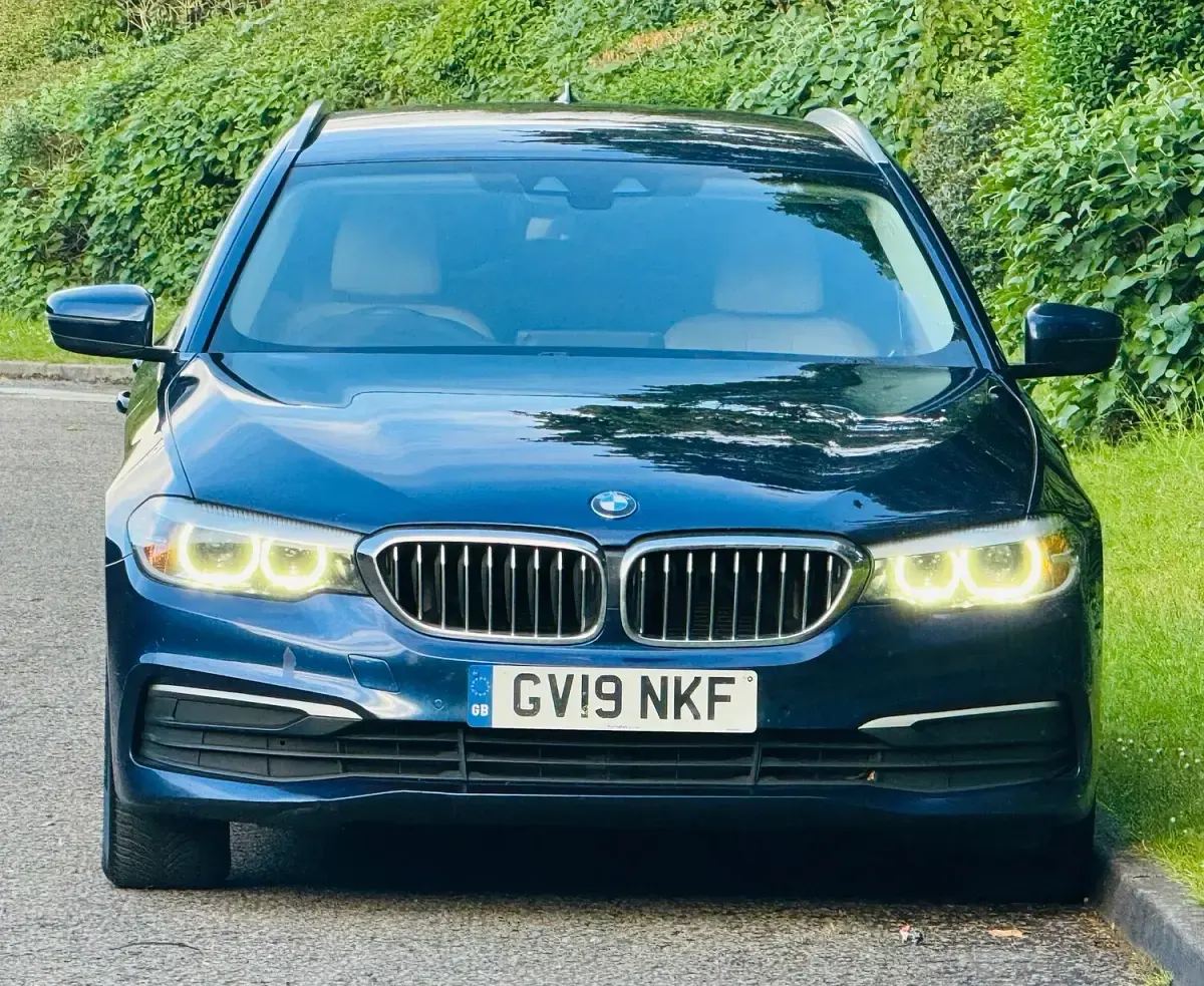 Used BMW 520 Comfort Edition 2019 Blue Estate